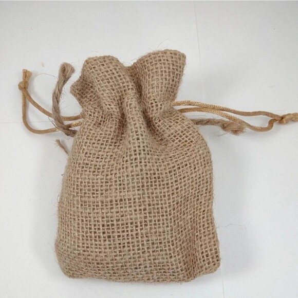 Natural Burlap Favor Drawstring Bags with Gift Tag lot of 3 - Picture 6 of 8